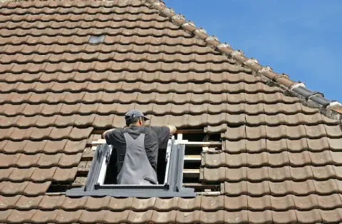 Pose de velux à Plassac